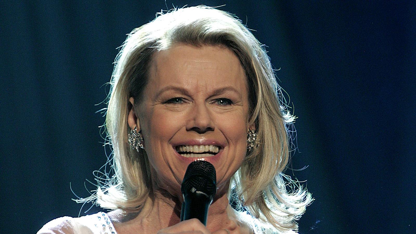 Arja Saijonmaa i Melodifestivalen 2005.