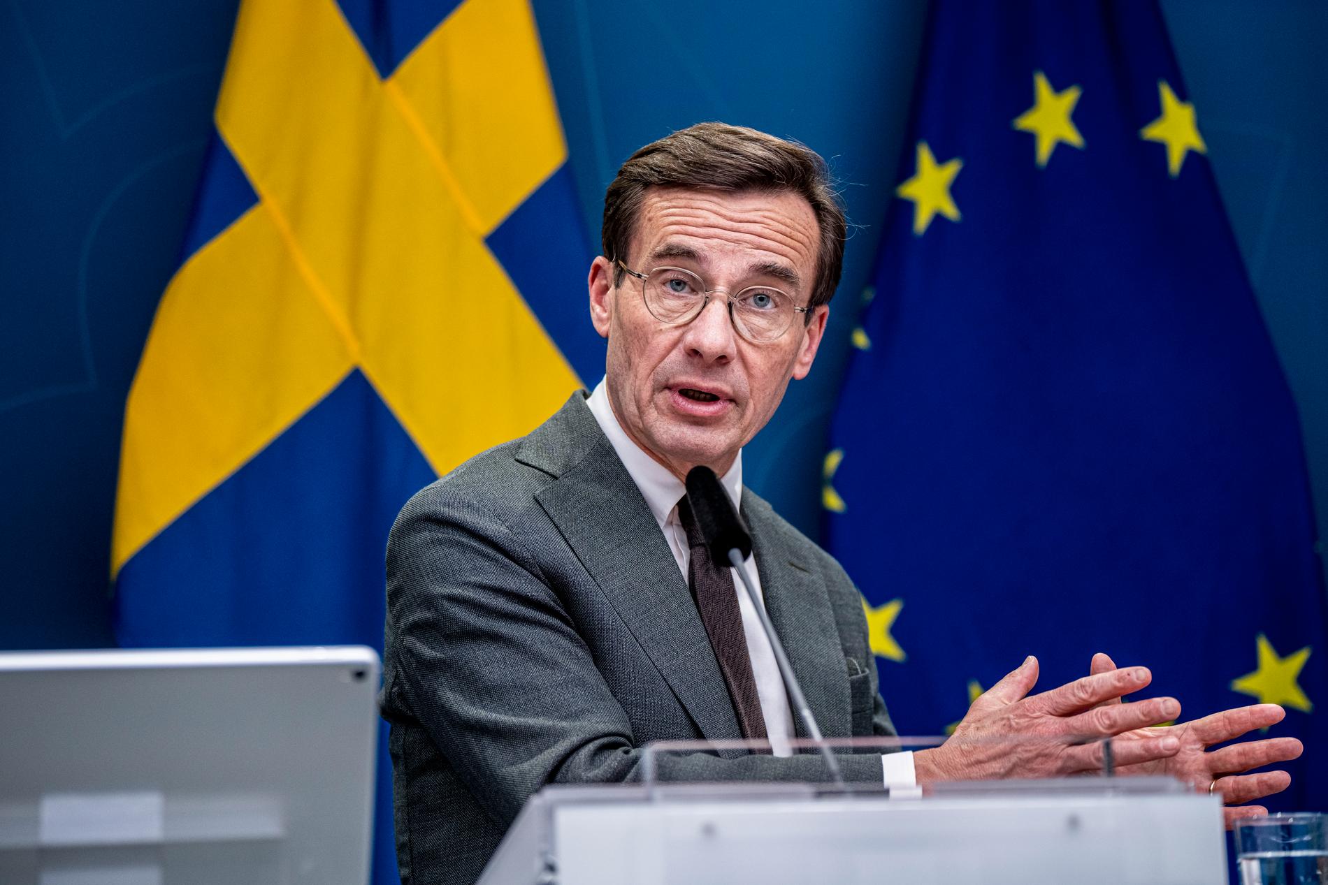 Statsminister Ulf Kristersson presenterar elprisstödet.