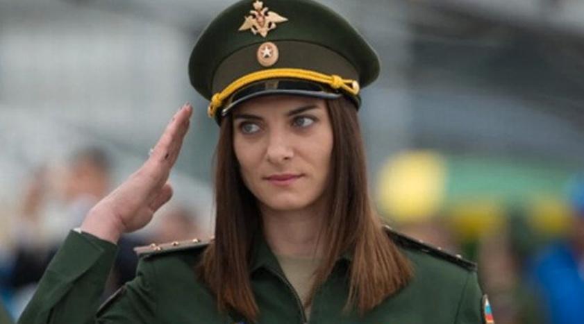 Jelena Isinbajeva, numera major i ryska armén.