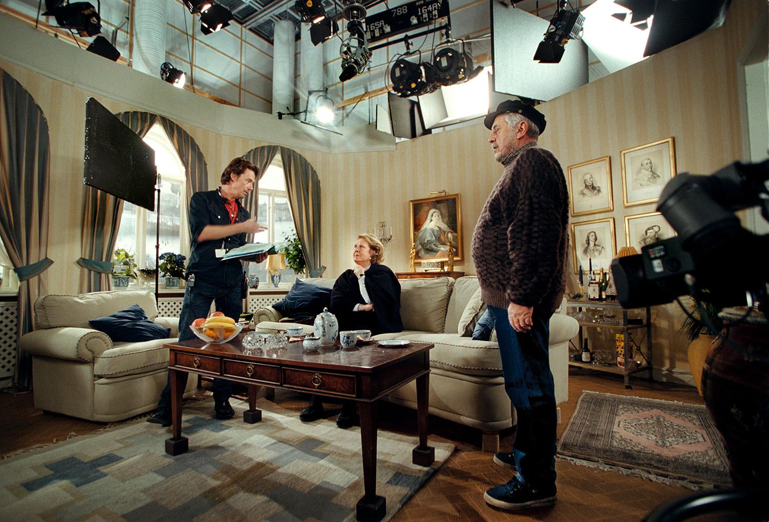 Inspelning av ”Rederiets” sista avsnitt 2002. Bengt Bauler, som spelade Carl, regisserade Gaby Stenberg och Bert-Åke Varg.