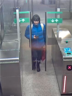 Kvinnan sågs senast den 12 februari vid Stora Mossens tunnelbanestation i västra Stockholm.