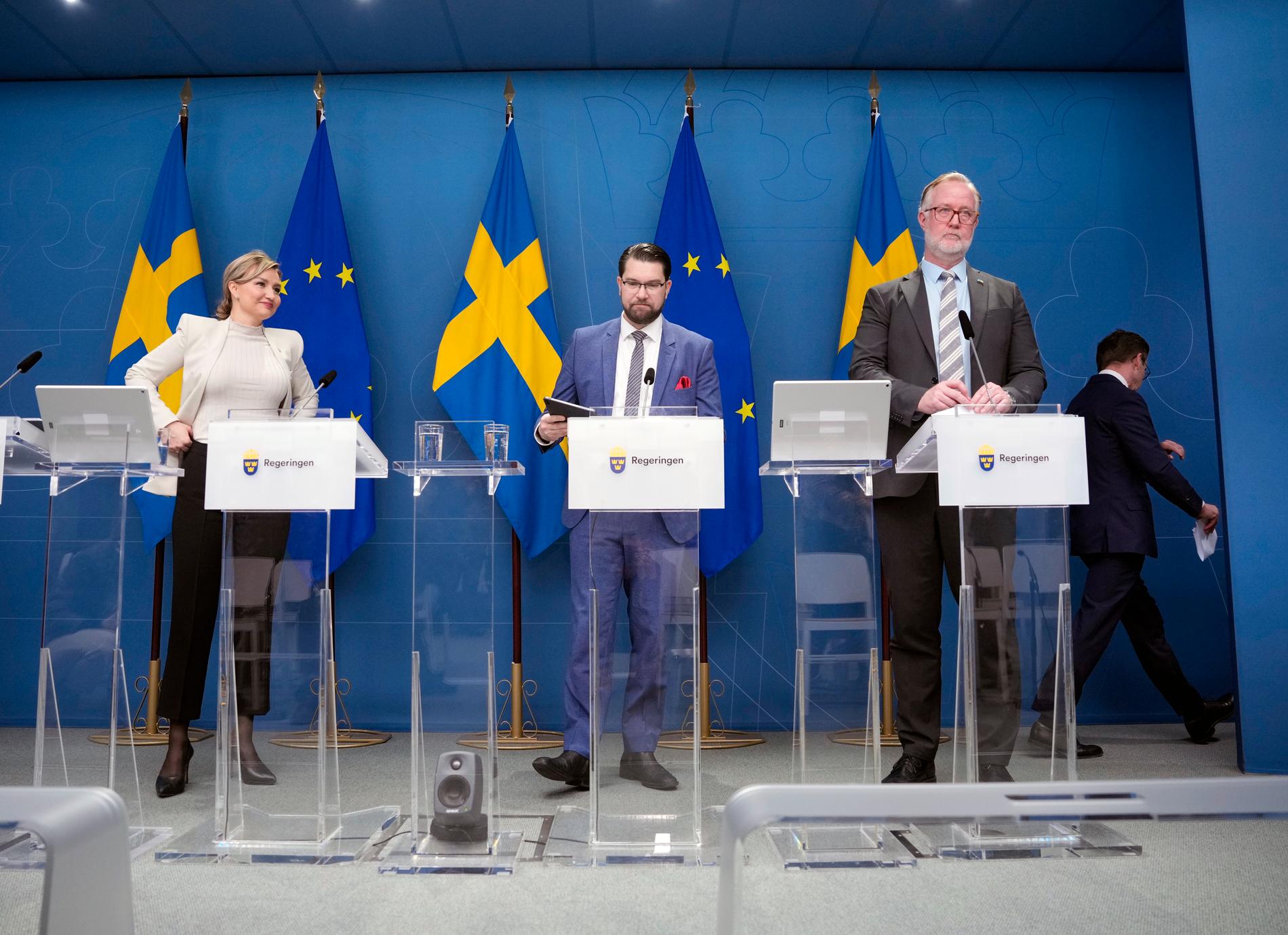 Ebba Busch (KD), Jimmie Åkesson (SD), Johan Pehrson (L), och Ulf Kristersson (M).