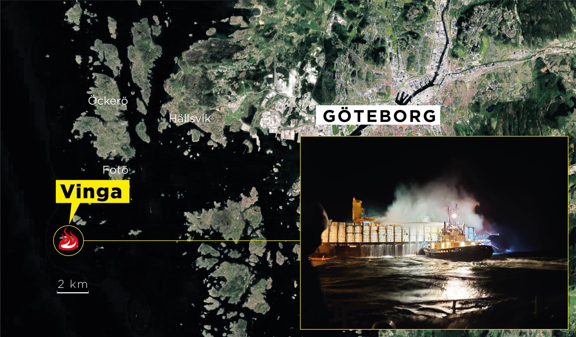Fartygsbranden pågår utanför Vinga i Göteborgs skärgård.