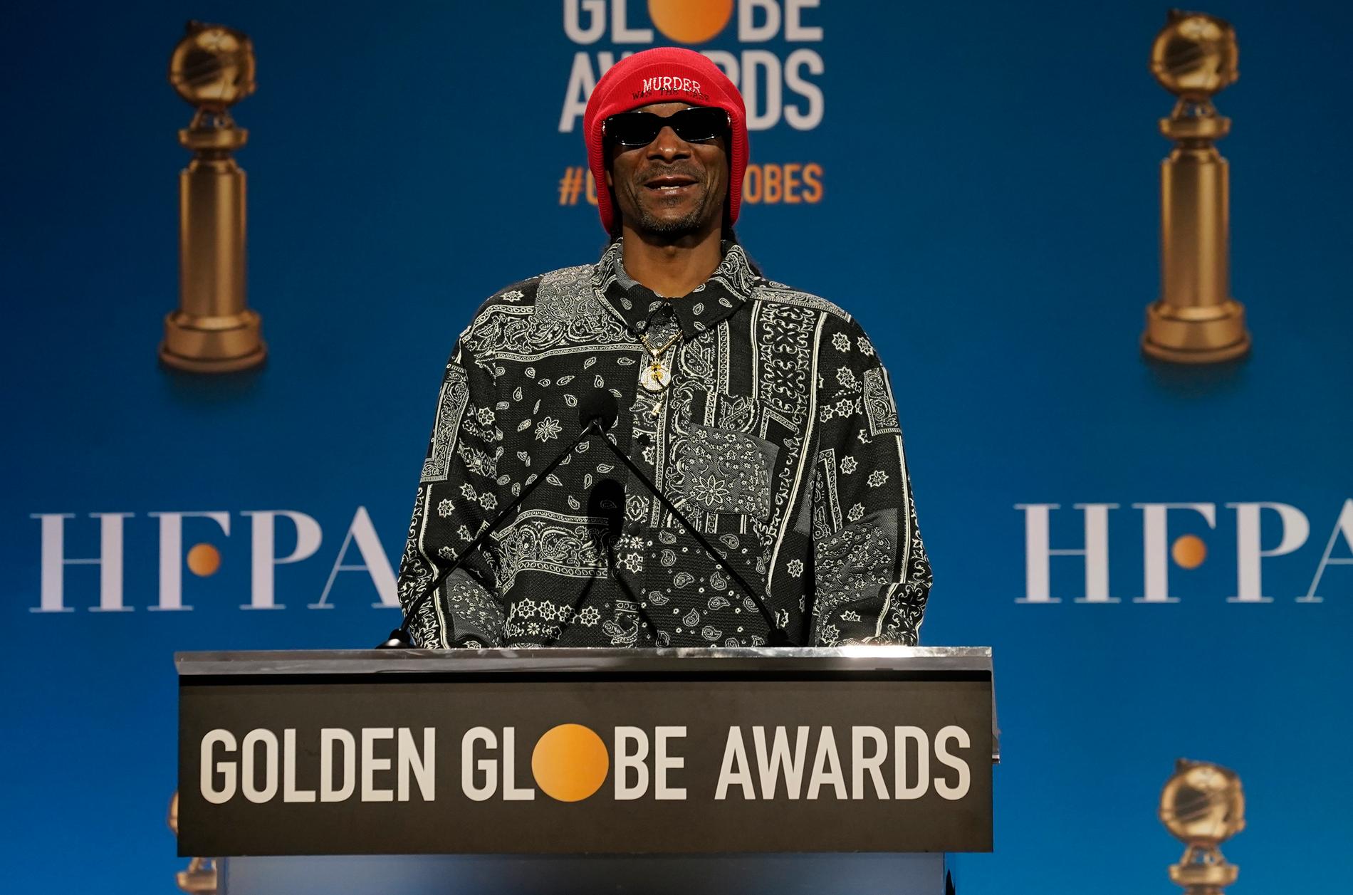 Snoop Dogg tillkännager nomineringarna inför den 79:e Golden Globe-galan som går av stapeln den 9 januari.