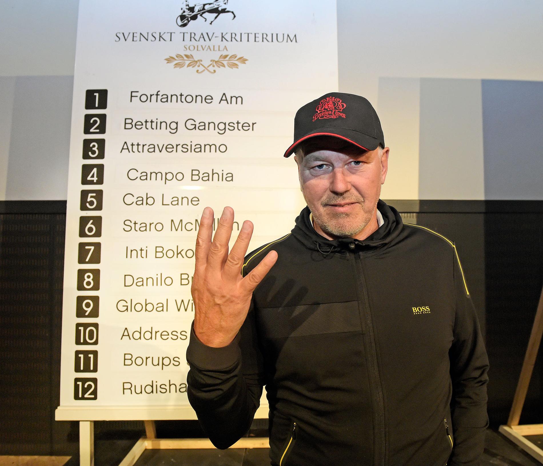 Timo Nurmos fick med fyra hästar i Kriteriet och två hästar i Oaks. Med totalt sju starthästar i uttagningsloppen på Solvalla under tisdagskvällen.