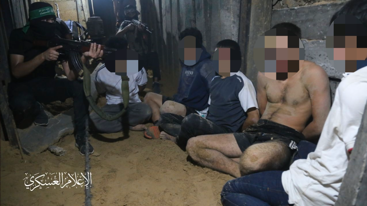 Fem kidnappade män i Gaza. En av dem är thailändaren Nattaphorn Onkeaw, 26.