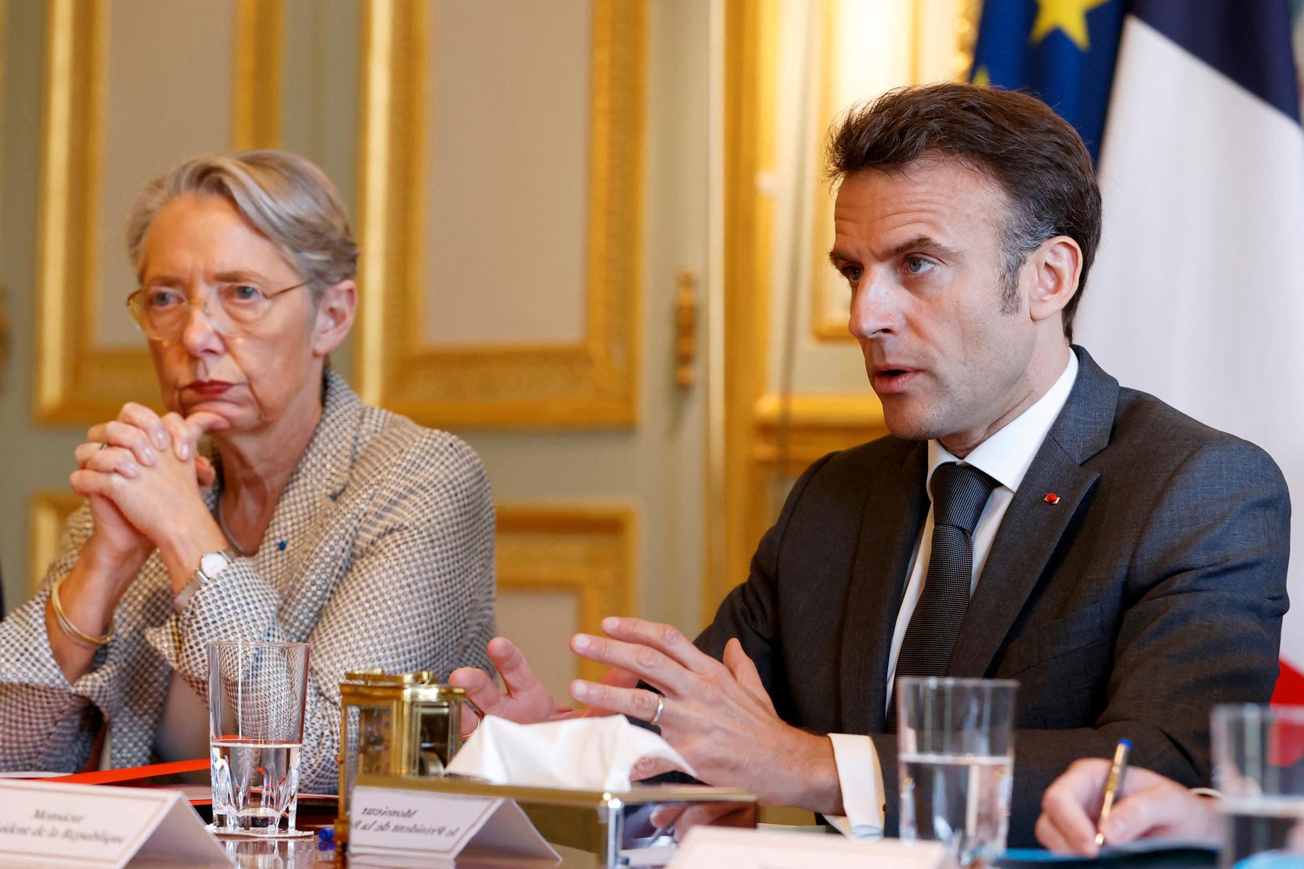 Élisabeth Borne och Emanuel Macron.