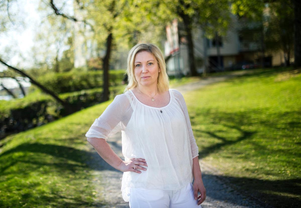 Lärarförbundets ordförande Johanna Jaara Åstrand går till angrepp mot den omdiskuterade skolpengen och friskolekoncernernas vinster.