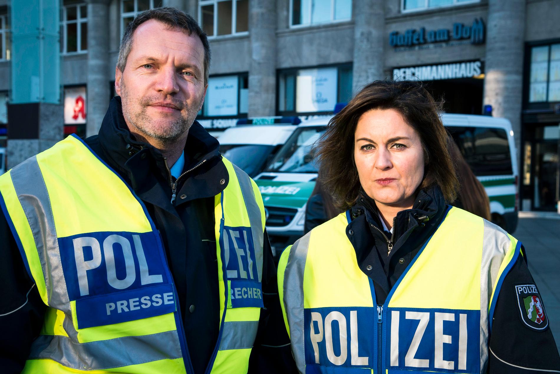 Dirk Weber och Stefani Becker, båda presstalesperson på Kölnpolisen.