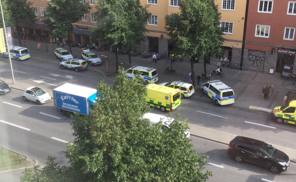 Stort polispådrag på Södermalm. 