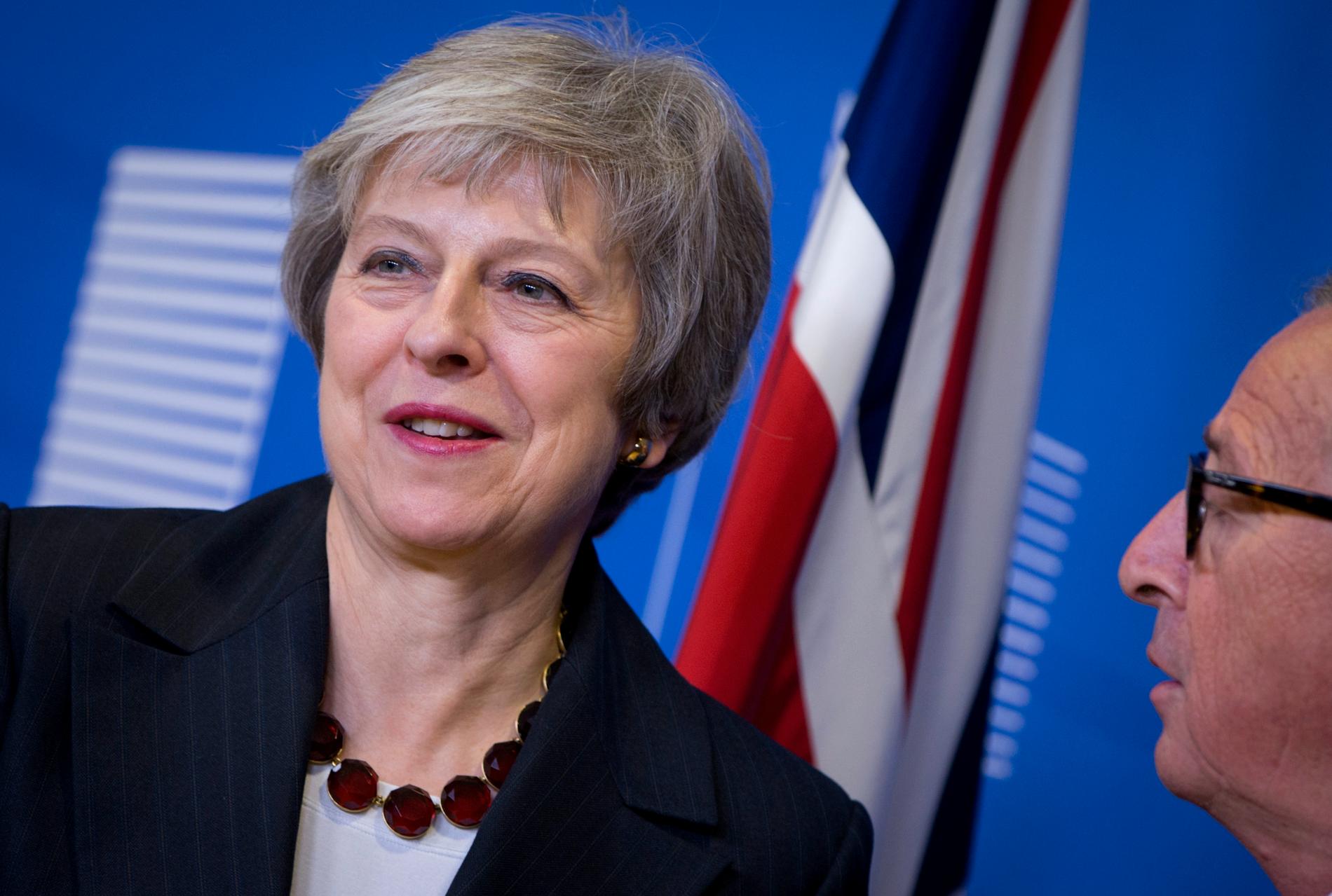 Storbritanniens premiärminister Theresa May hos EU-kommissionens ordförande Jean-Claude Juncker. Arkivfoto.