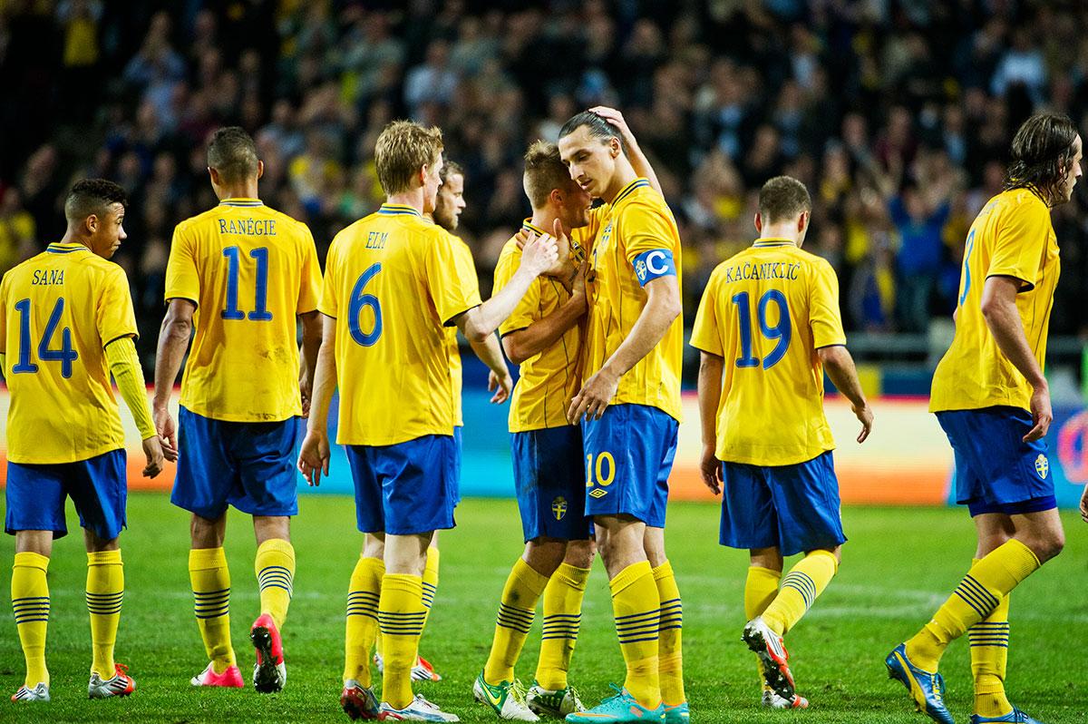 14 november 2012 Träningsmatch mot England på nybyggda Friends Arena i Solna. Redan i 20:e minuten sätter Zlatan 1–0 inifrån straffområdet.