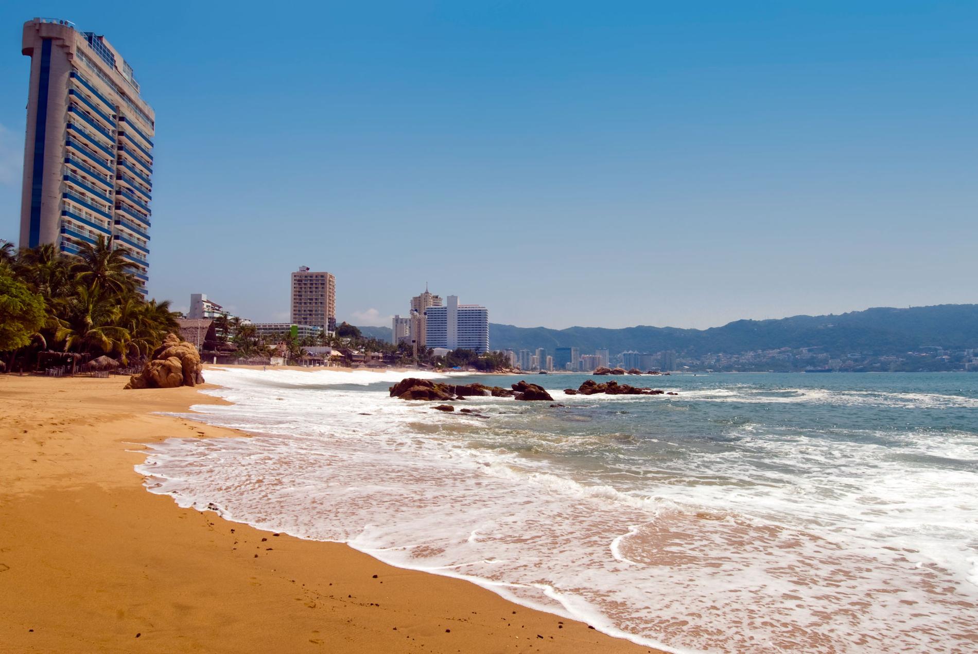 Acapulco är ett av Mexikos mest klassiska turistresmål och blev en favorit för Hollywoods stjärnor redan på 1950-talet.