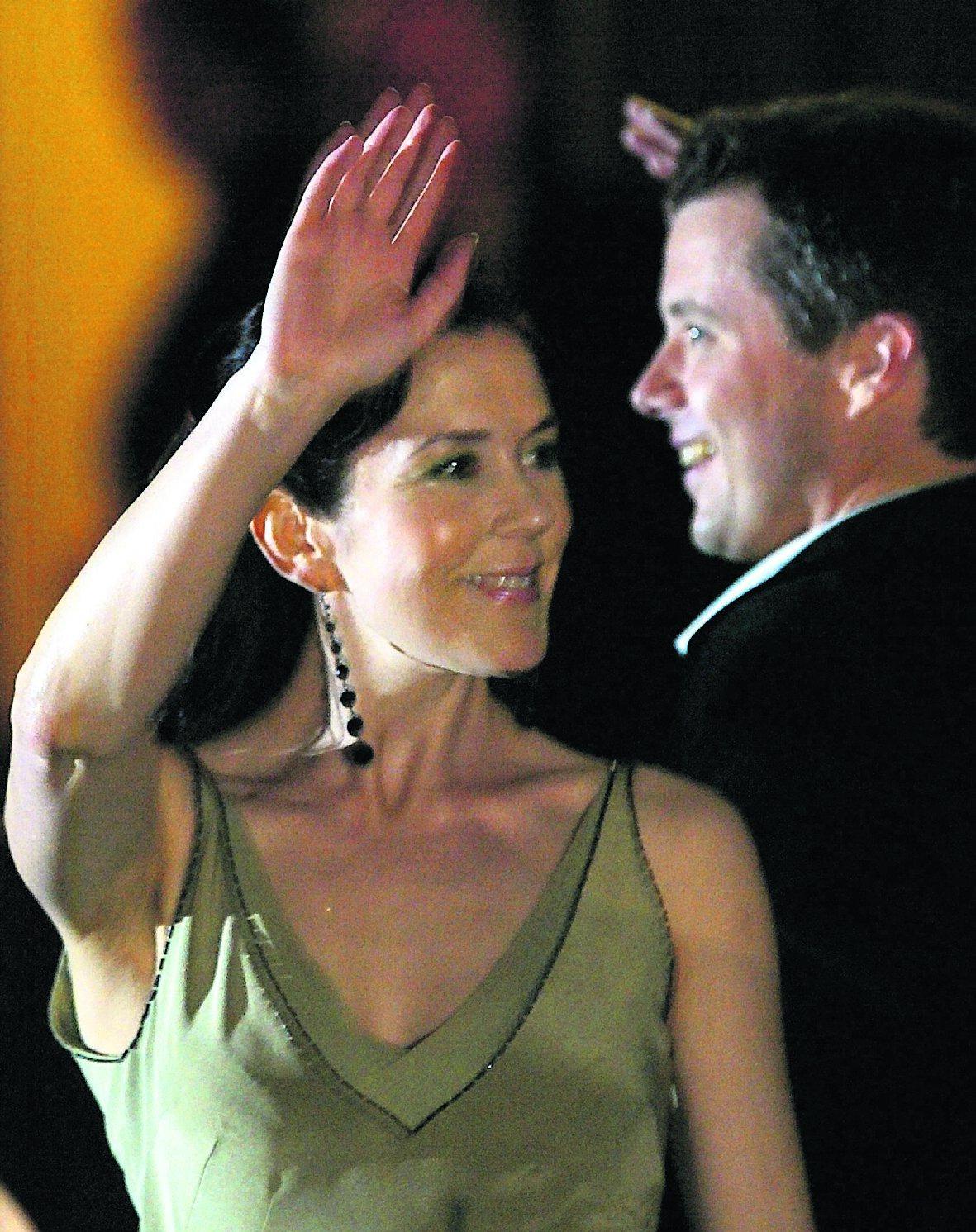Danmarks kronprins Frederik hade en fest på klubben Vega i Köpenhamn inför sitt bröllop med Mary.