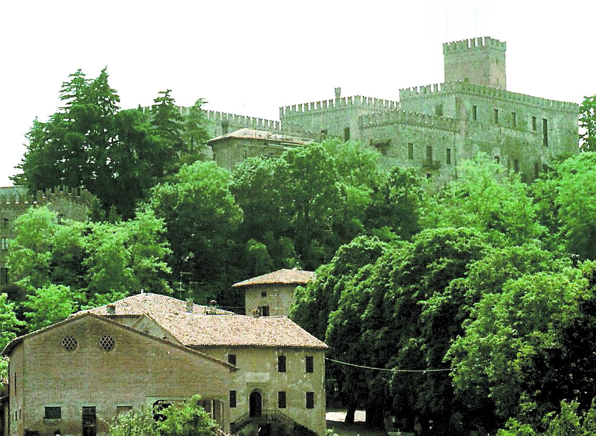 DRÖMSLOTT Firandet ska hållas på det vackra medeltidsslottet Tabiano i norra Italien.