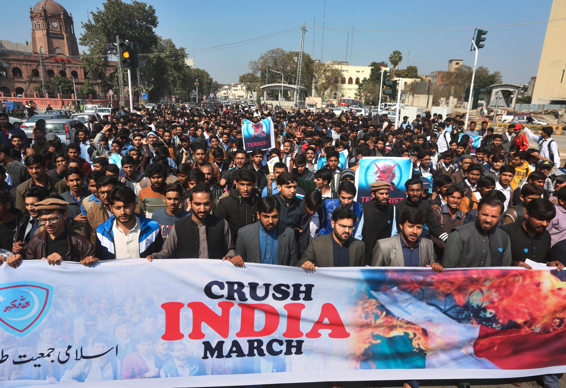 Protester i Pakistan på onsdagen. 