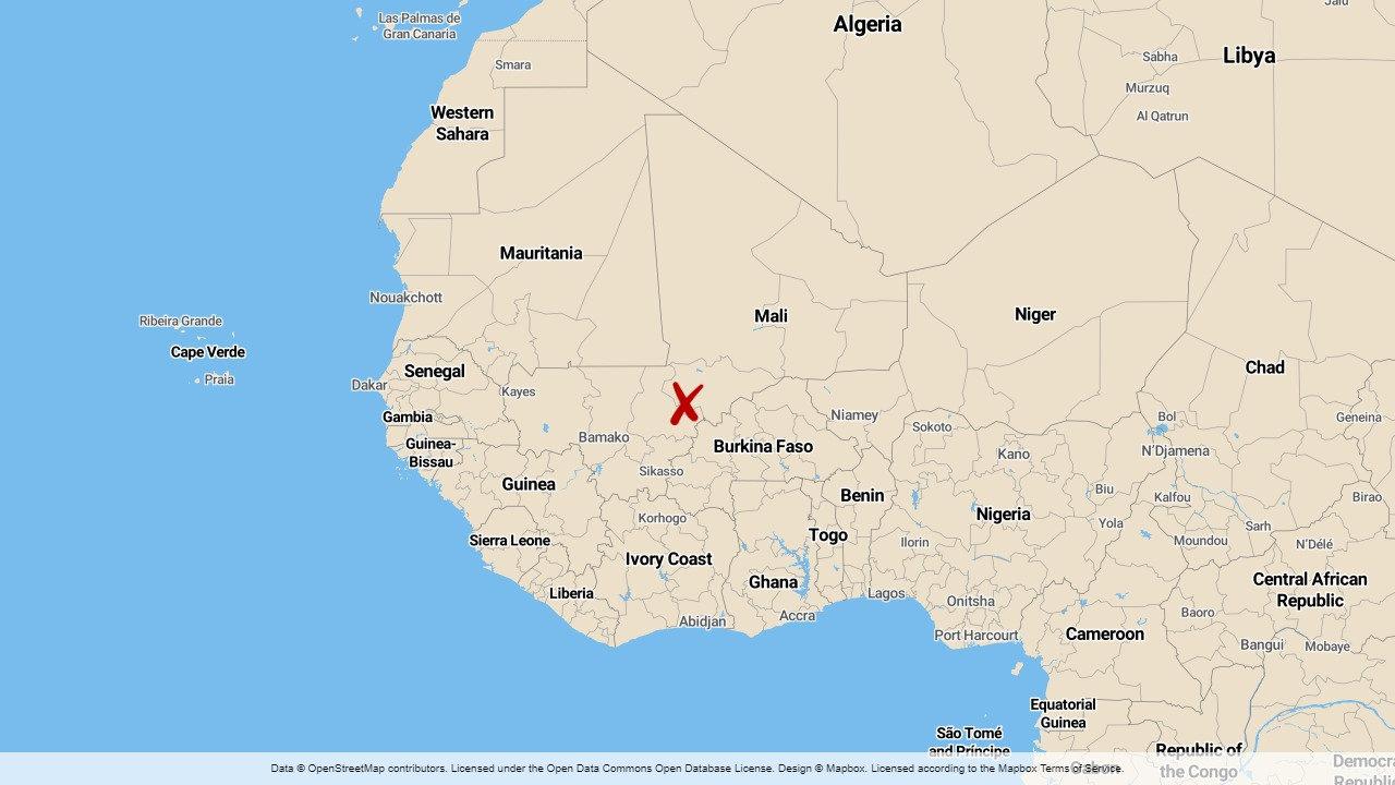Ett 40-tal människor har dödats i attacker mot avlägset belägna byar i Mali och i bakhåll.