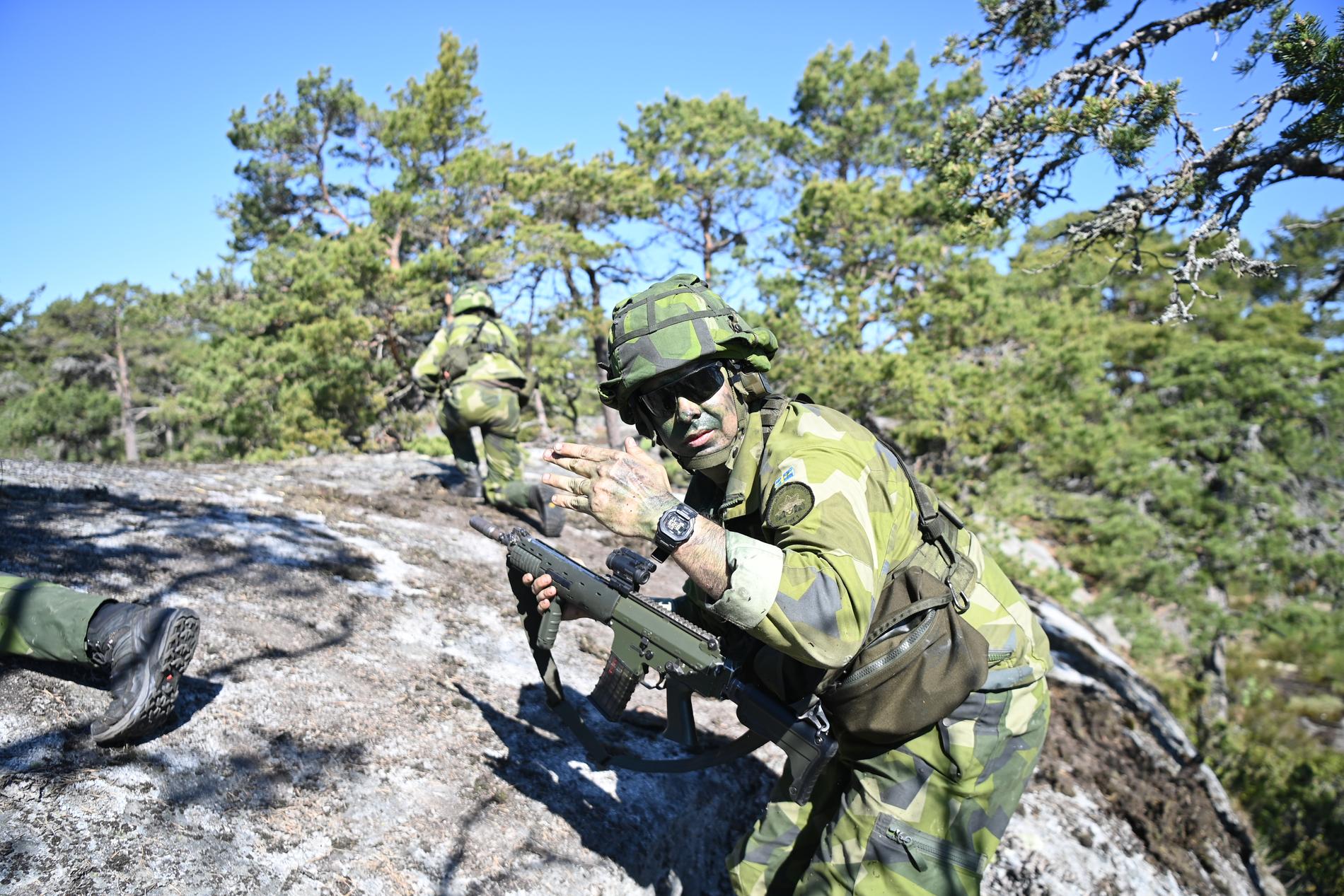 Militär övar på Korsö.