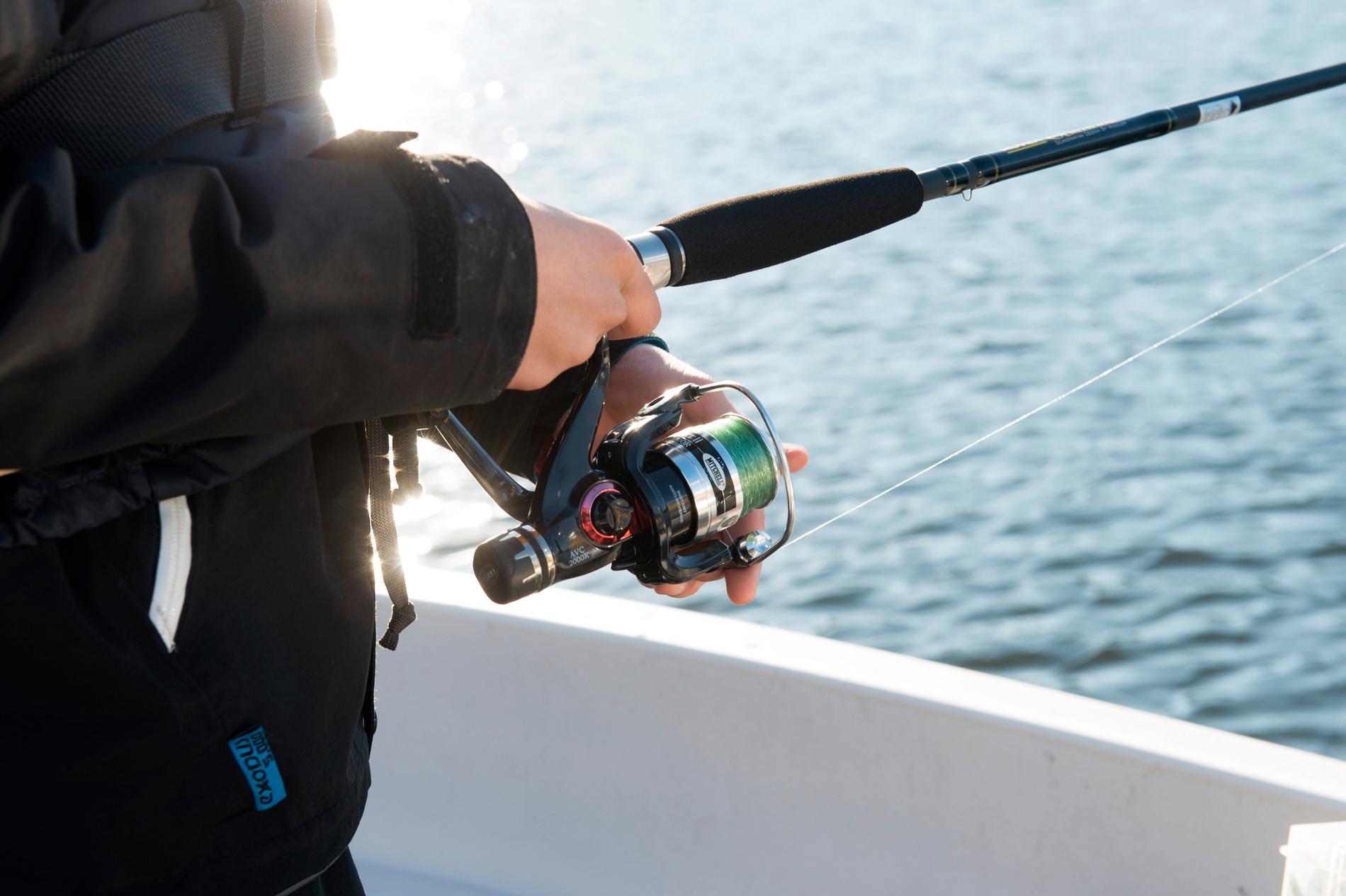 En fiskare i Anebysjön i Småland fick upp en skarpladdad granat i stället för fisk. Arkivbild.
