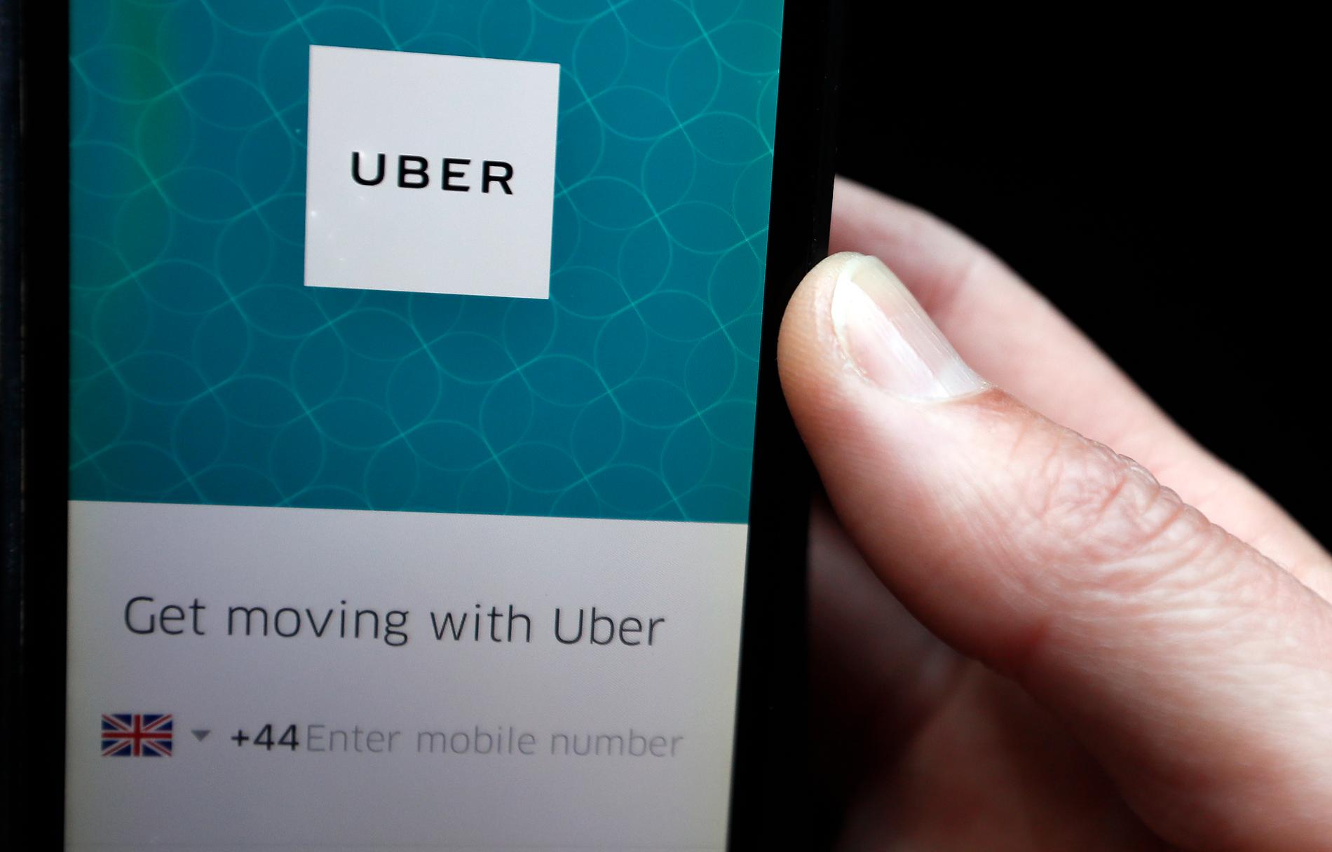 Taxitjänsten Uber får fortsätta verksamheten i London, efter att ha överklagat sin indragna licens i domstol. Arkivbild.