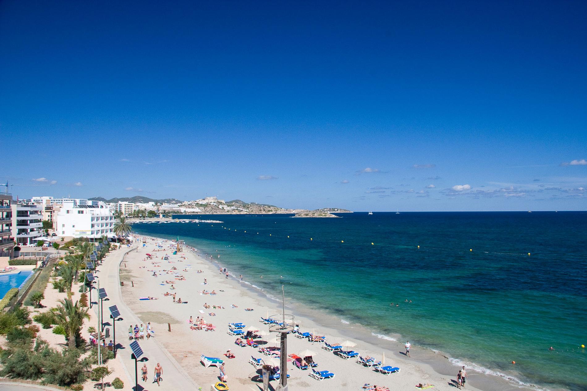 Fritidsresor startar resor till Ibiza, i kombination med grannöarna Menorca eller Mallorca.