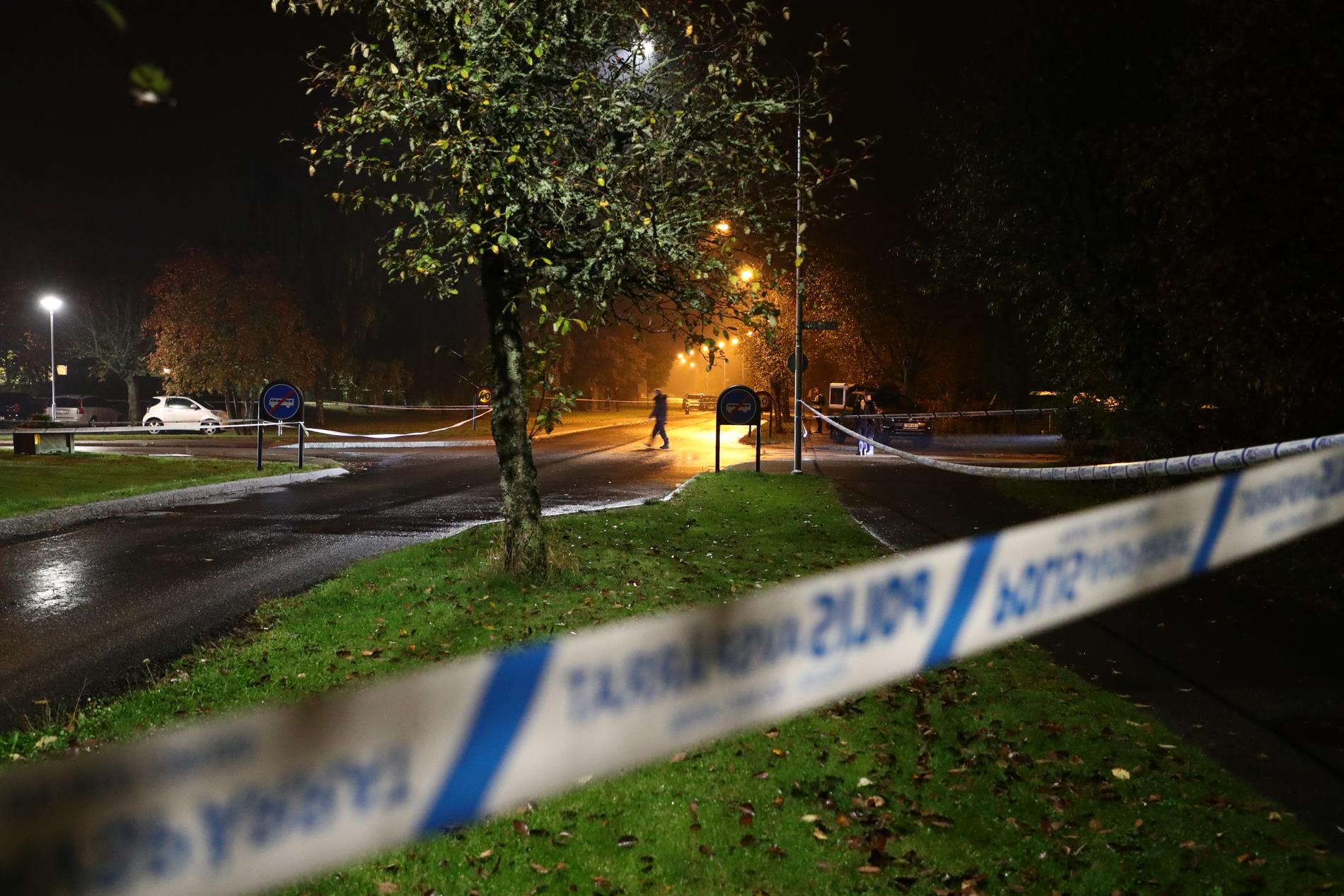 Den misstänkta brottsplatsen i Linköping är avspärrad efter mordet.