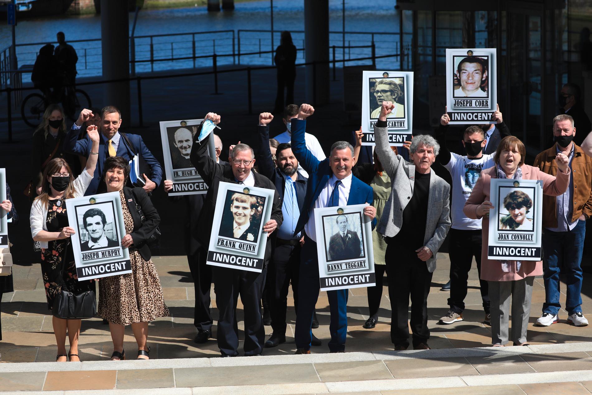 Anhöriga till offren i Ballymurphy firade oskyldigförklarandet i tisdags.