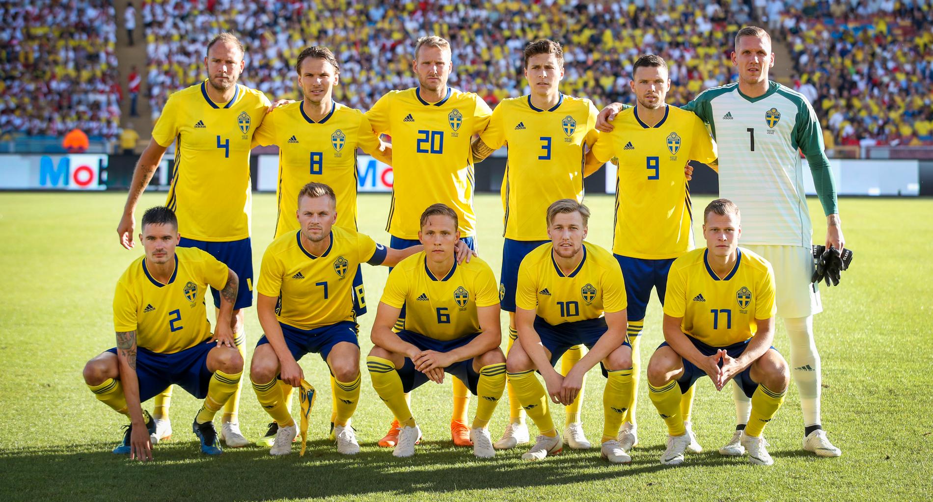 Den svenska startelvan mot Peru under lördagens genrep inför VM.