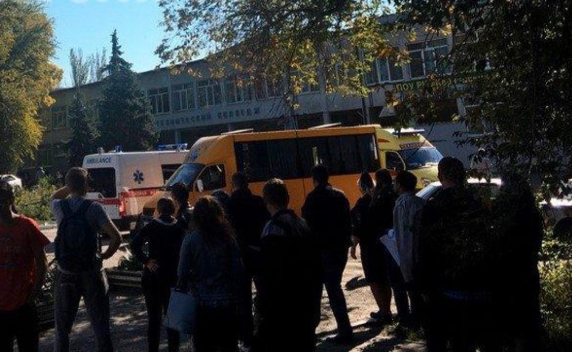 Dådet på skolan i Kerch misstänktes först vara ett terrordåd – men utreds nu som massmord.