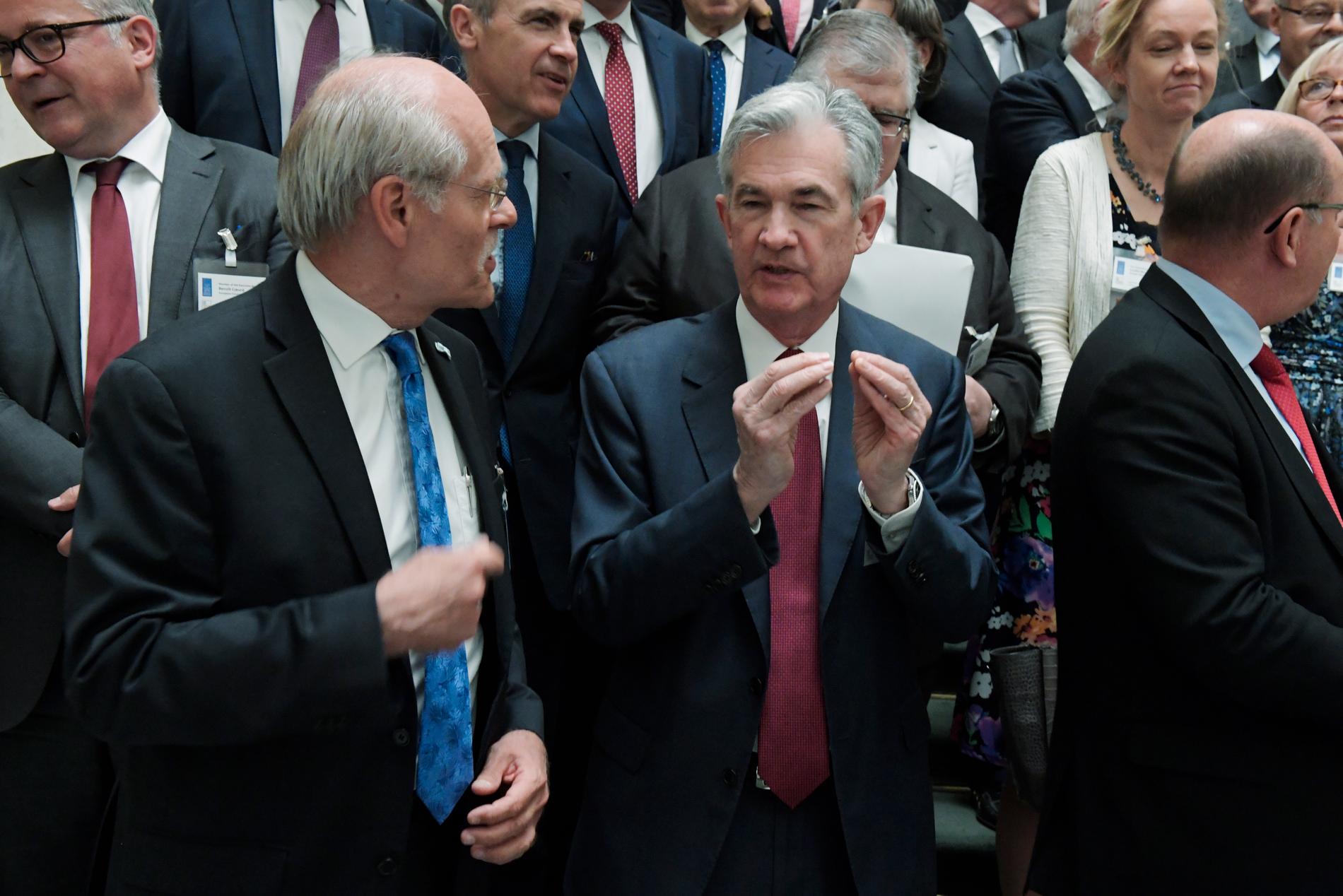 USA:s centralbankschef Jerome Powell (i mitten) deltog i slutet av maj på Riksbankens 350-årsjubileum i Stockholm, med bland andra riksbankschefen Stefan Ingves. Arkivbild