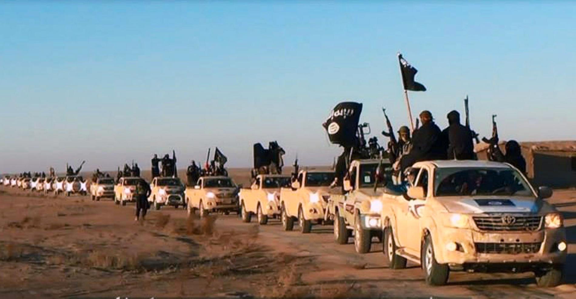 Isis, som terrororganisationen då kallades, på väg in i Anbar-provinsen i Irak, januari 2014.