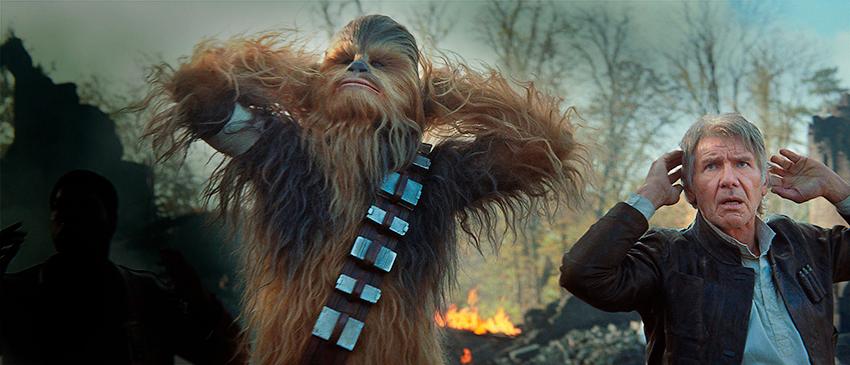 Chewbacca (Peter Mayhew) och Han Solo (Harrison Ford) i nya Star wars-filmen ”The force awakens” diggar John Williams soundtrack.