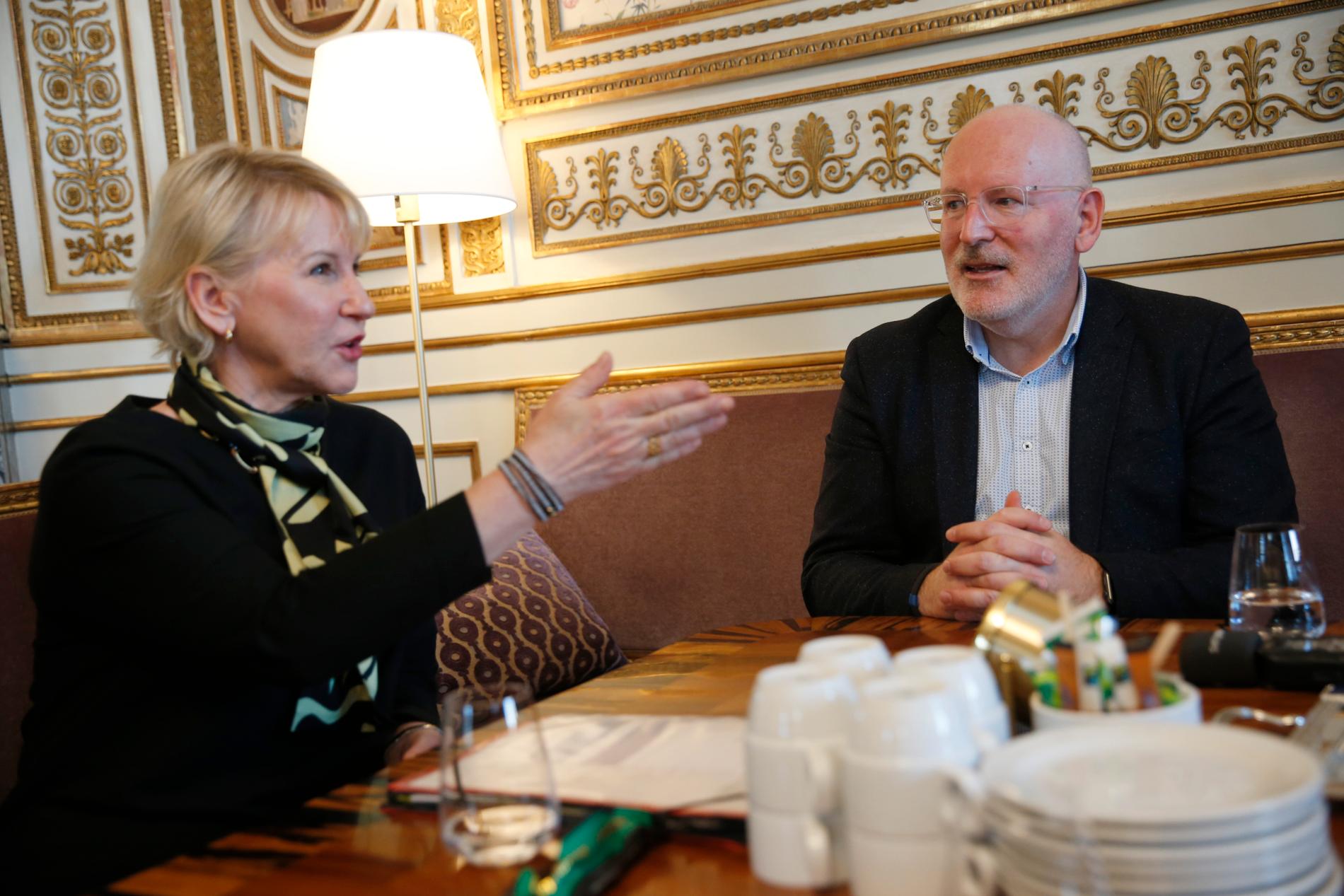 Utrikesminister Margot Wallström (S) tar emot de europeiska socialdemokraternas toppkandidat till ny ordförande i EU-kommissionen Frans Timmermans.