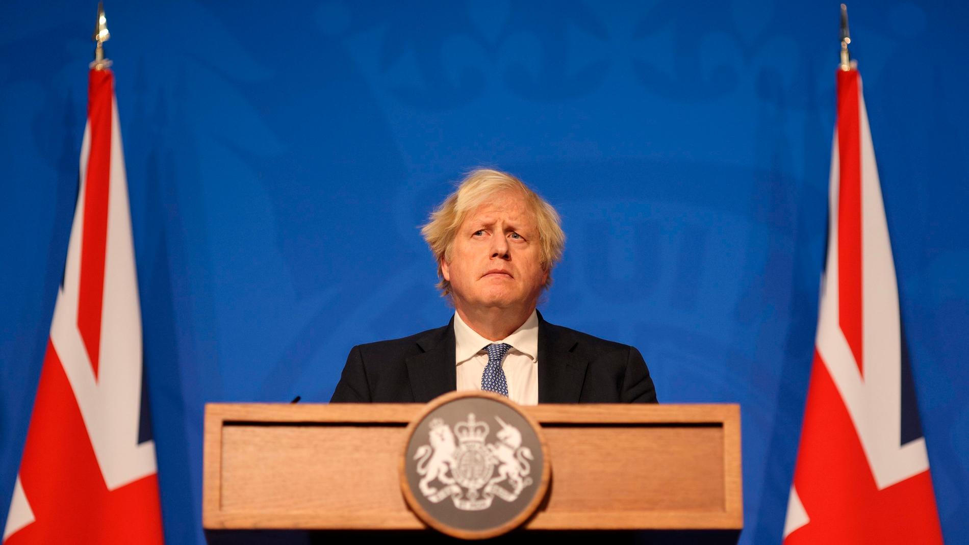 Boris Johnson vid onsdagens presskonferens på Downing Street i London.