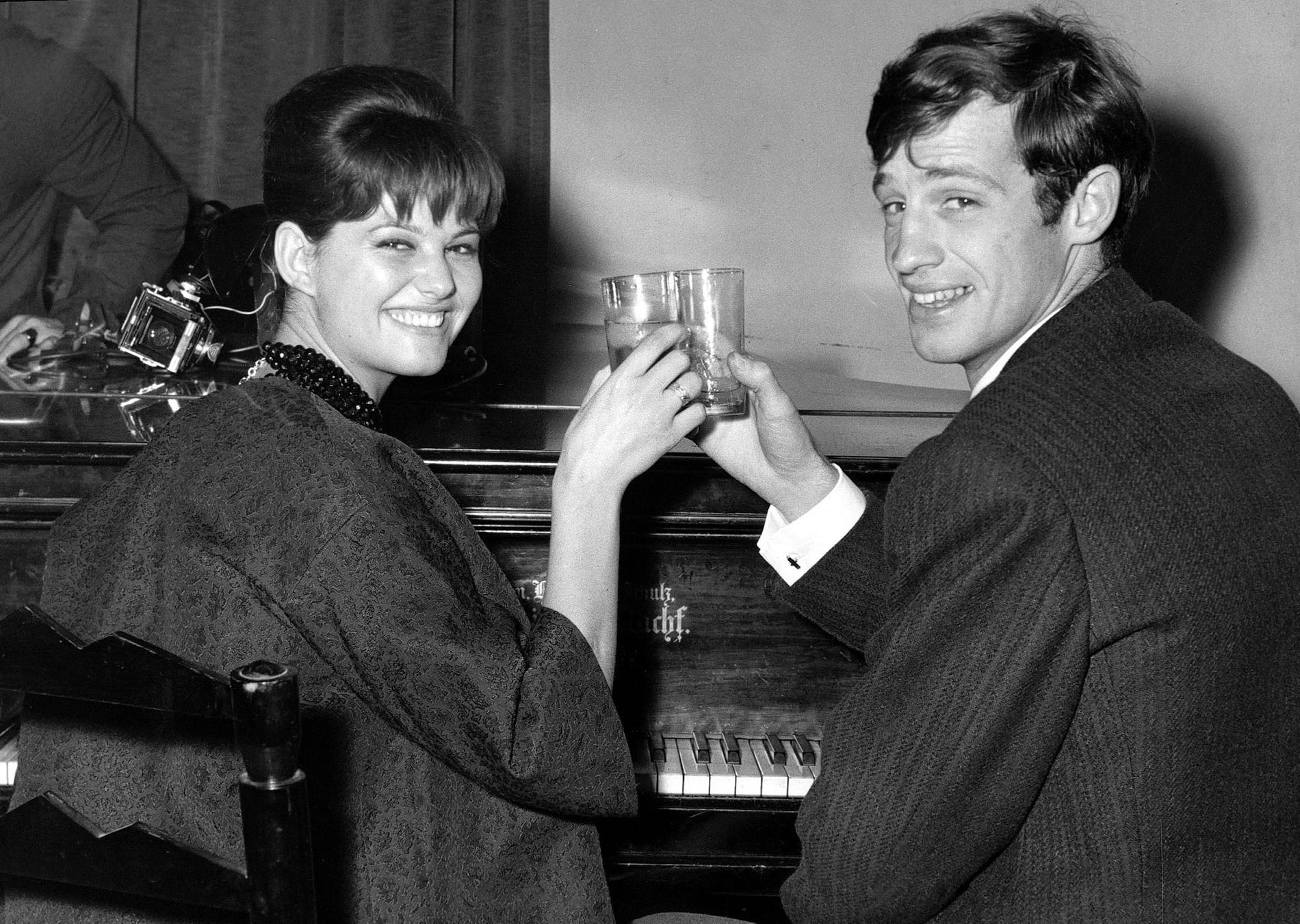 Jean-Paul Belmondo och Claudia Cardinale 1960.
