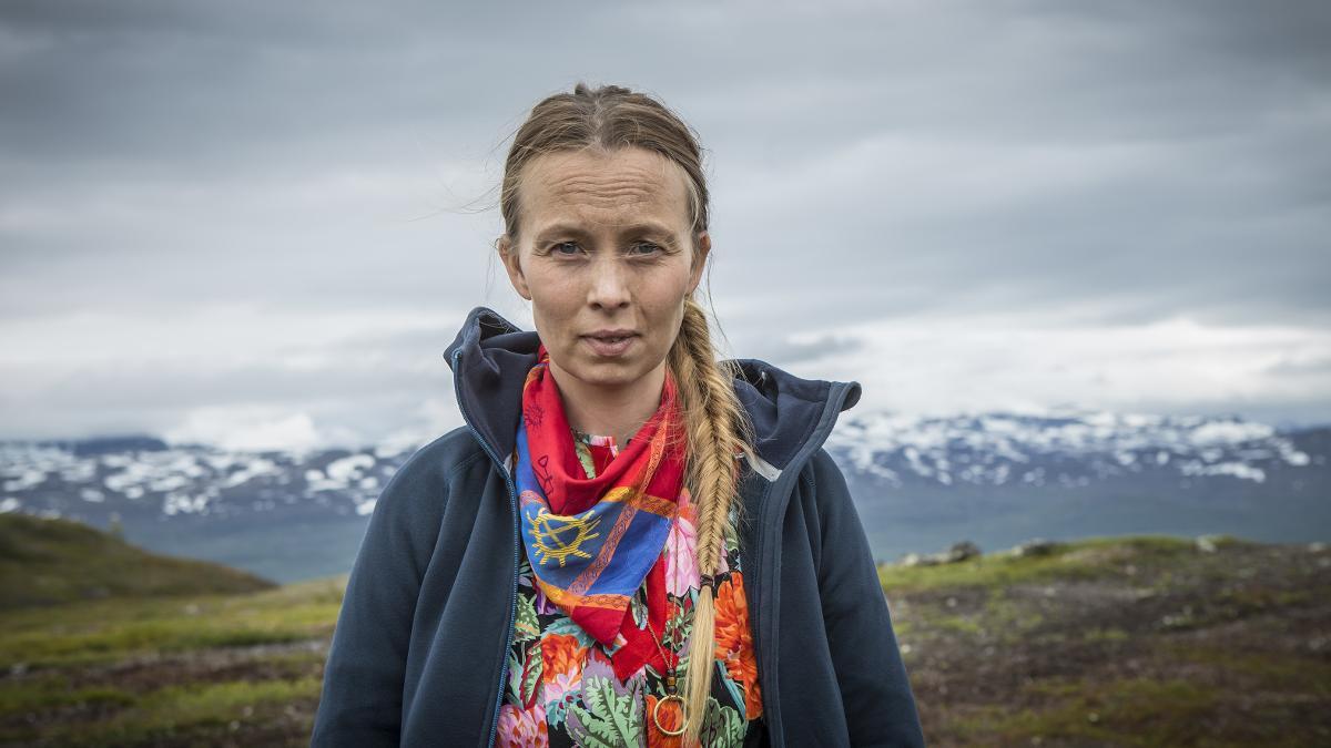 Samiska artisten Sofia Jannok är med i SVT:s nya storsatsning ”Midnattssol”.