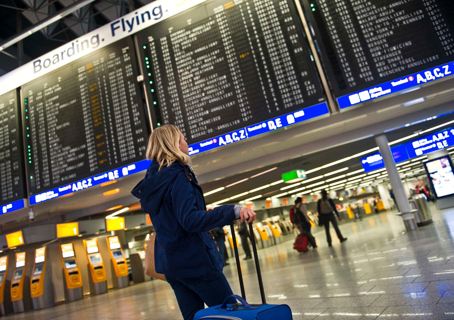 Det kan bli förseningar i trafiken på Frankfurts flygplats på söndag när en odetonerad flygbomb från andra världskriget som hittats i staden ska desarmeras. Arkivbild.