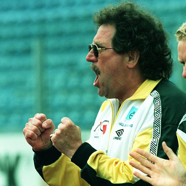 Peter Antoine som tränare i Mjällby 1995.