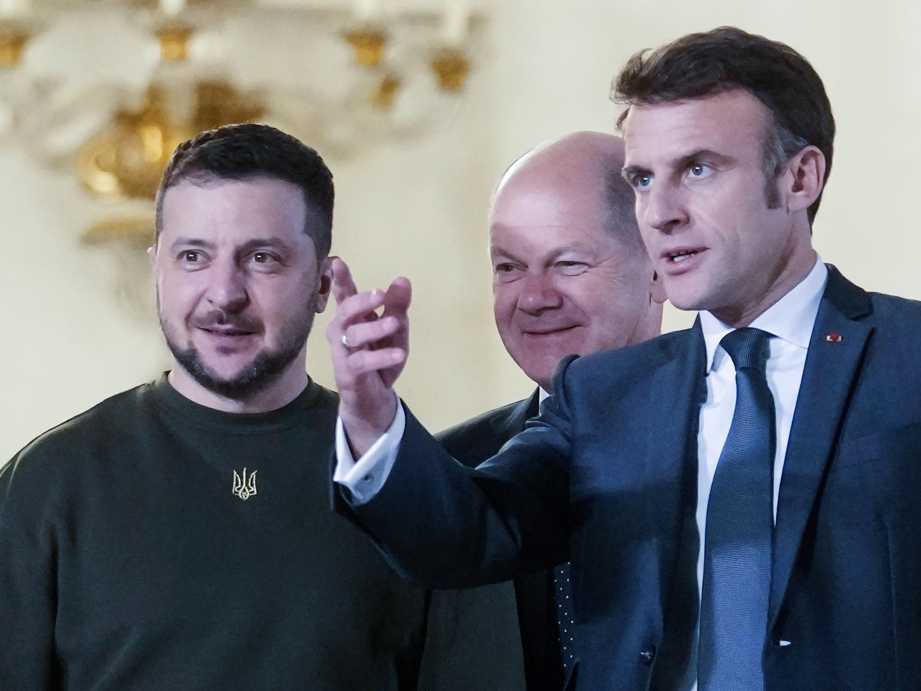 Zelenskyj i Paris – möter Macron och Scholz