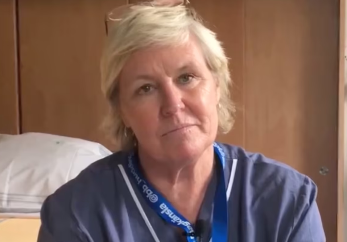 Tusentals har slutit upp bakom förlossningsläkaren Karin Pettersson.