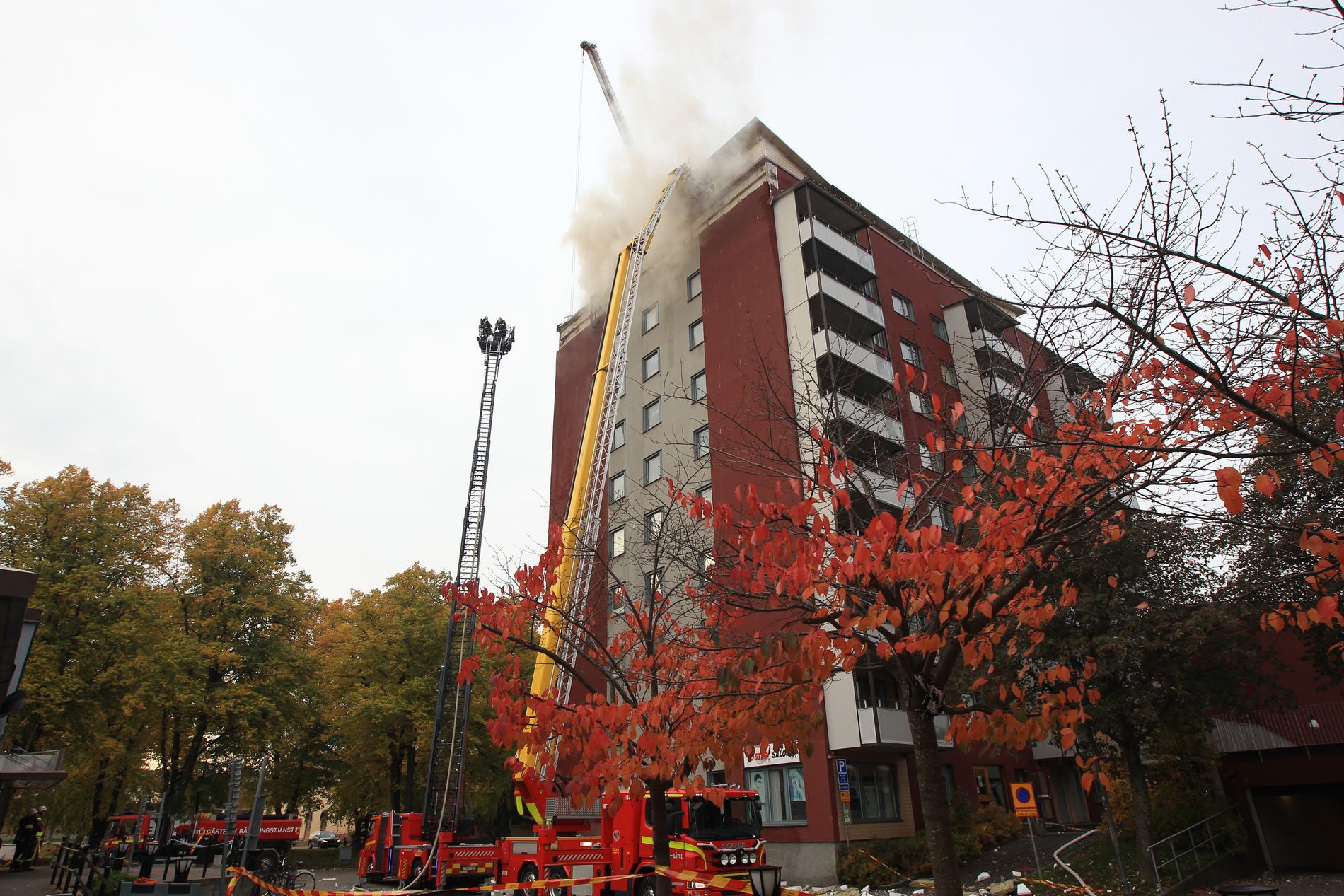 Branden i flerbostadshuset i Gävle startade vid 18-tiden fredagen den 1 oktober.