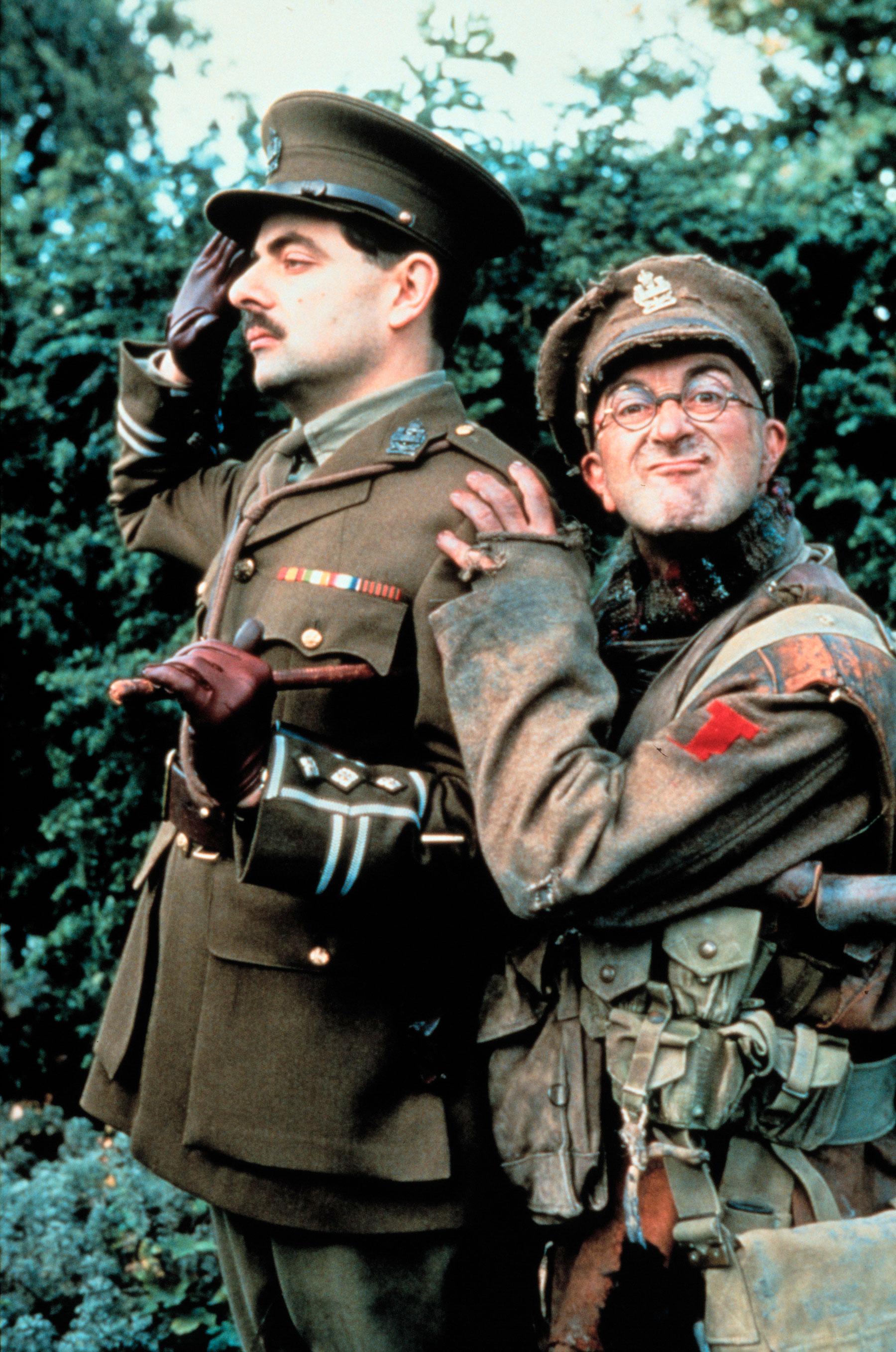 Rowan Atkinson och Tony Robinson, som spelade Baldrick, i tv-serien som utspelade sig i olika historiska perioder.