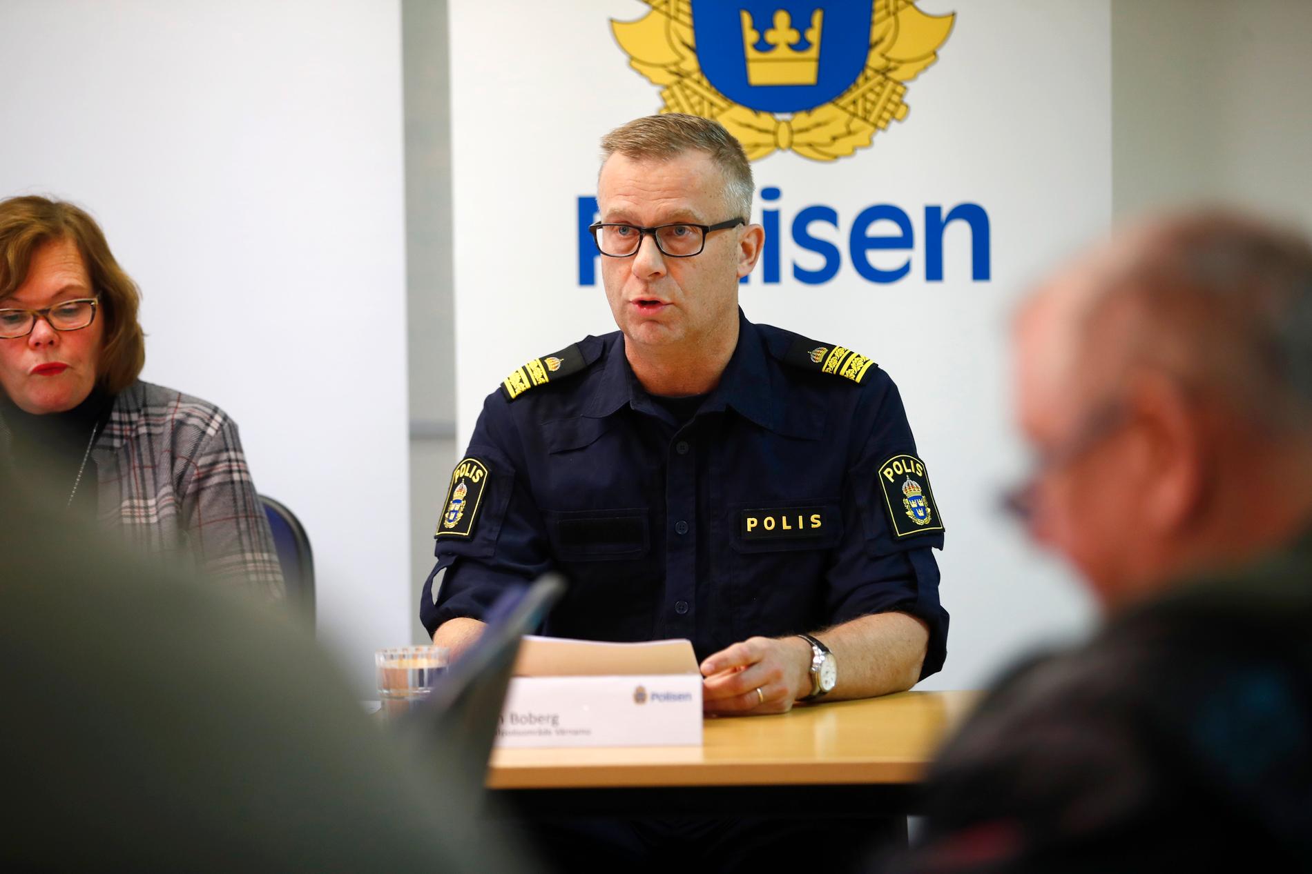 Håkan Boberg, lokalpolisområdeschef i Värnamo, vid en pressträff i fjol. Arkivbild.