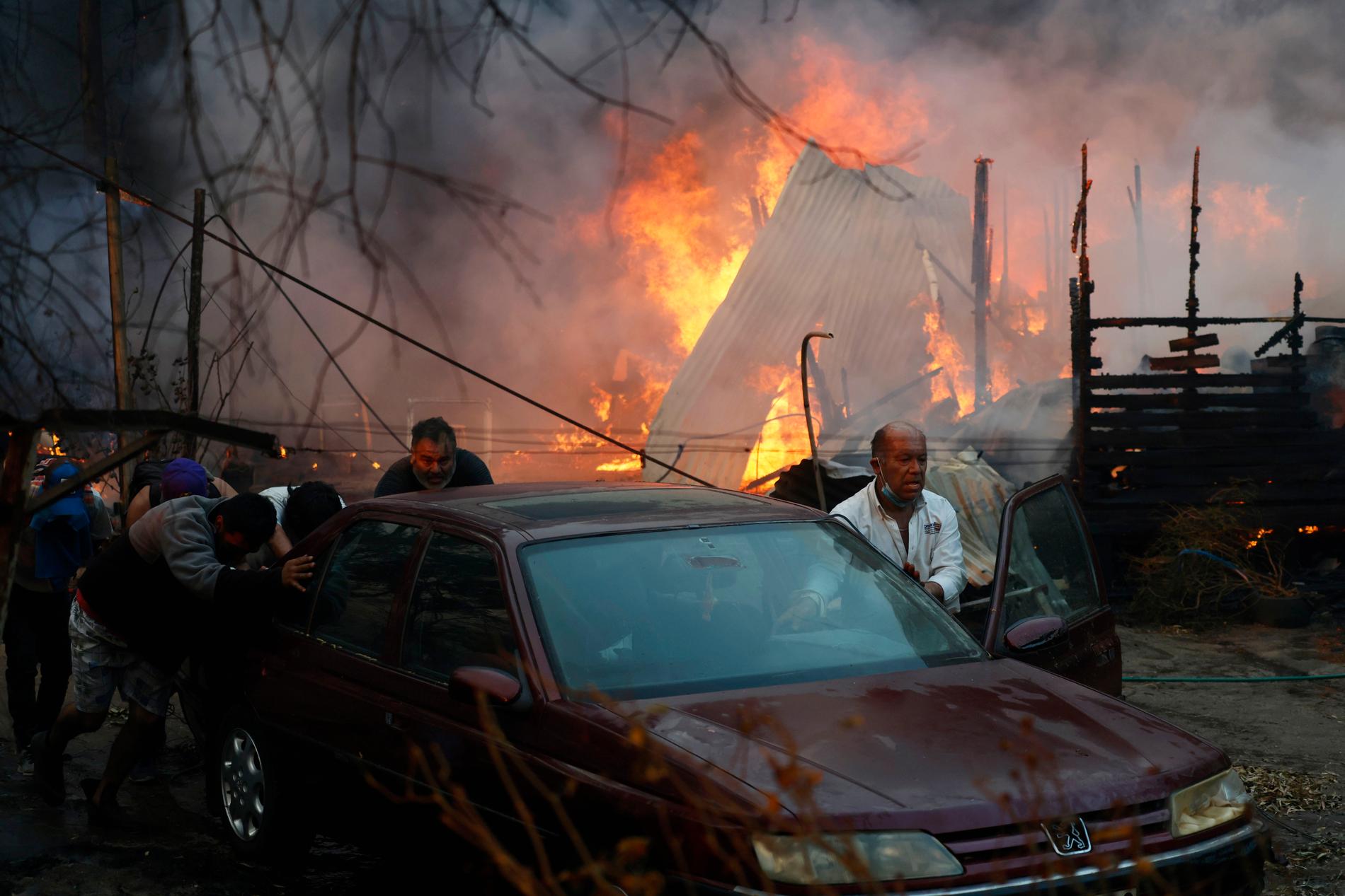 Bränder rasar i villa Alemana, Valparaíso. 
