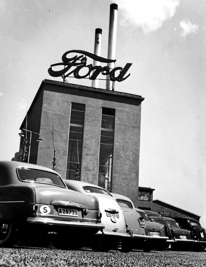 Pampigt! Uno Åhrén gav Ford-imperiet en passande inramning, vid utbyggnaden tillkom en storslagen panncentral. Foto: Ford