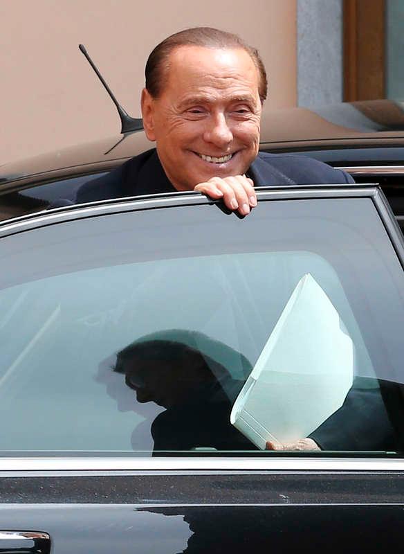 Italiensk domstol friade Silvio Berlusconi från sexbrott.