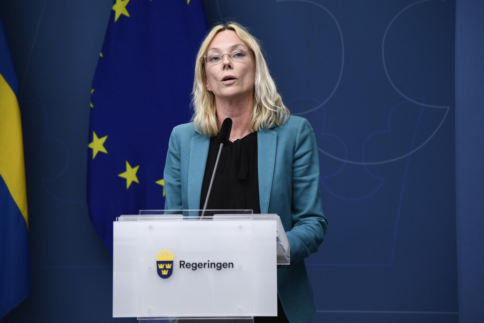 Riksgäldsdirektör Karolina Ekholm noterar att stigande räntor har förvärrat likviditetsproblemen på den svenska marknaden för statsobligationer.