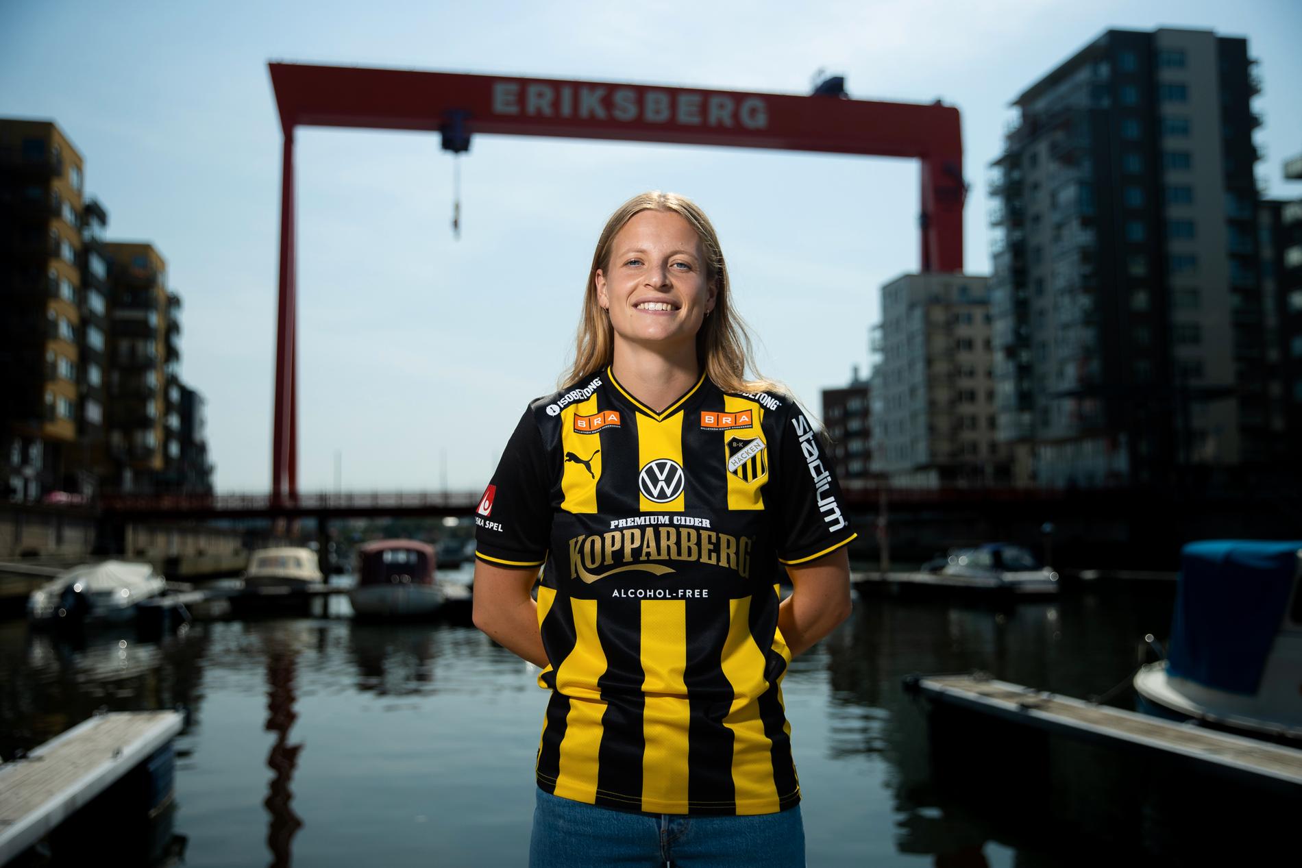 Anna Anvegård har skrivit på ett tvåårskontrakt med Häcken.