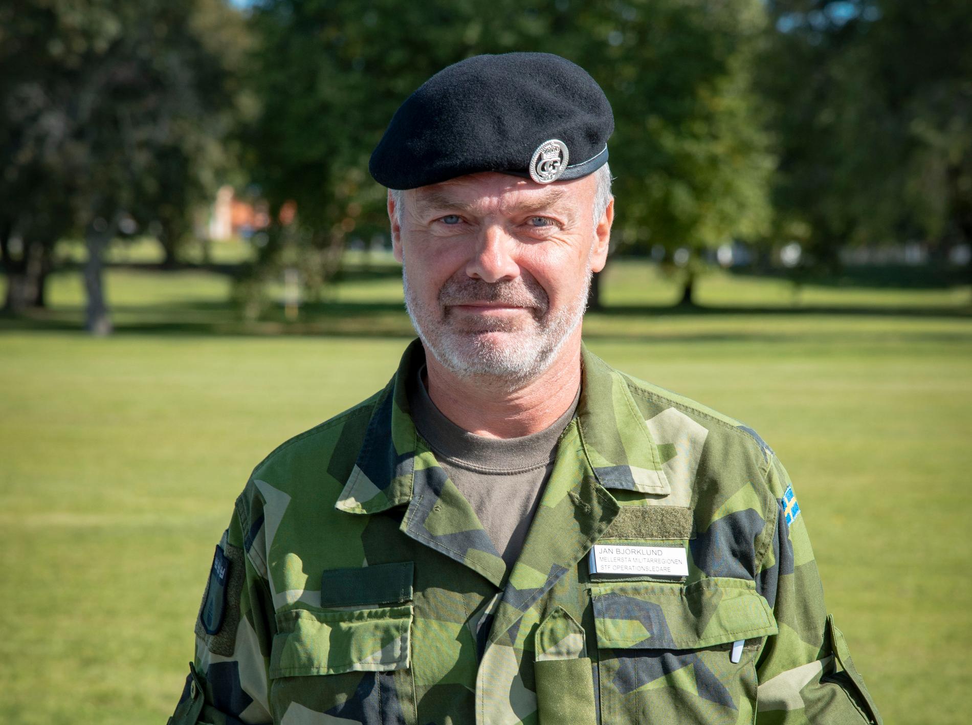 Jan Björklund har återanställts som reservofficer för tidvis tjänstgöring. I övrigt står han till arbetsmarknadens förfogande. Arkivbild.