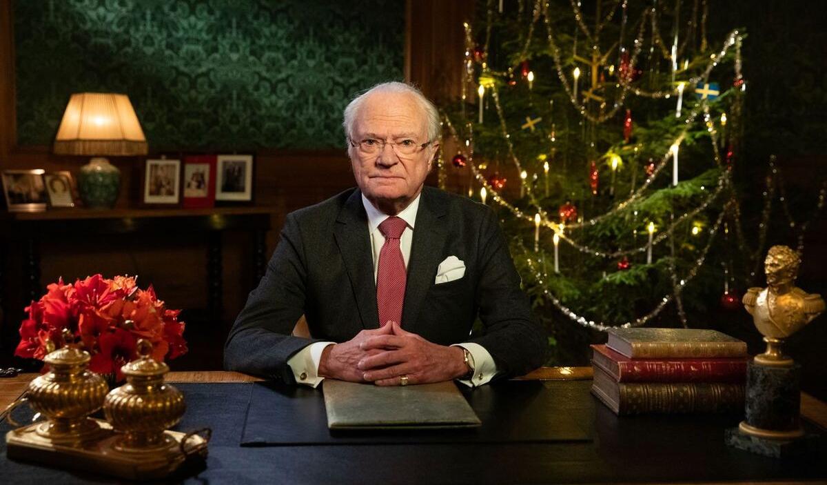Kung Carl XVI Gustaf önskar svenska folket God Jul.